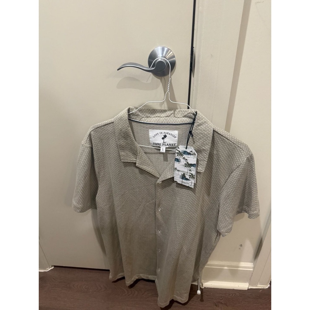 Free Planet Lost in Paradise Mens Olive Geometric Button Down Shirt Large NWT